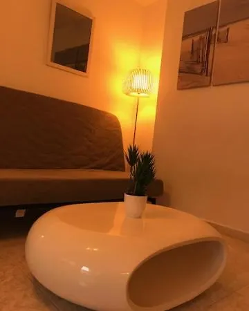 Kyrah Apartment